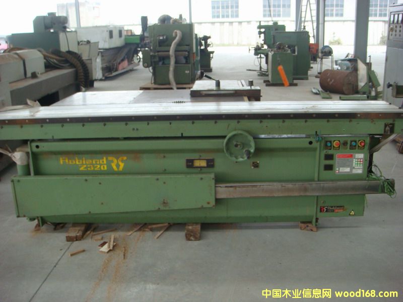 �����r���_�