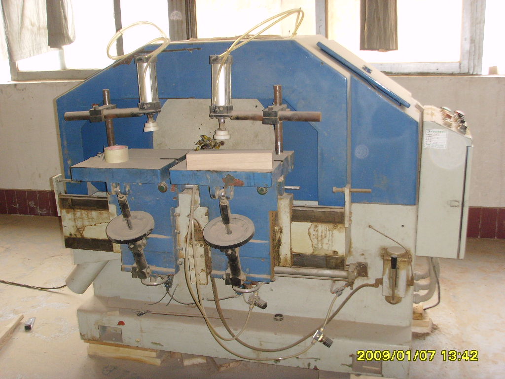 ���ֹ�龙C(j��)|�_(t��i)��ľ���C(j��)е