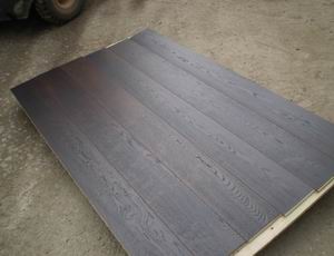 ��ľ��(sh��)ľ��(f��)�ϵذ��Ϻ�ɫ(���ɫ)��Ԕ��(x��)��B