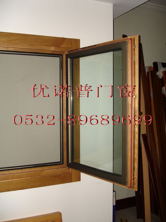 �H���X��ľ��