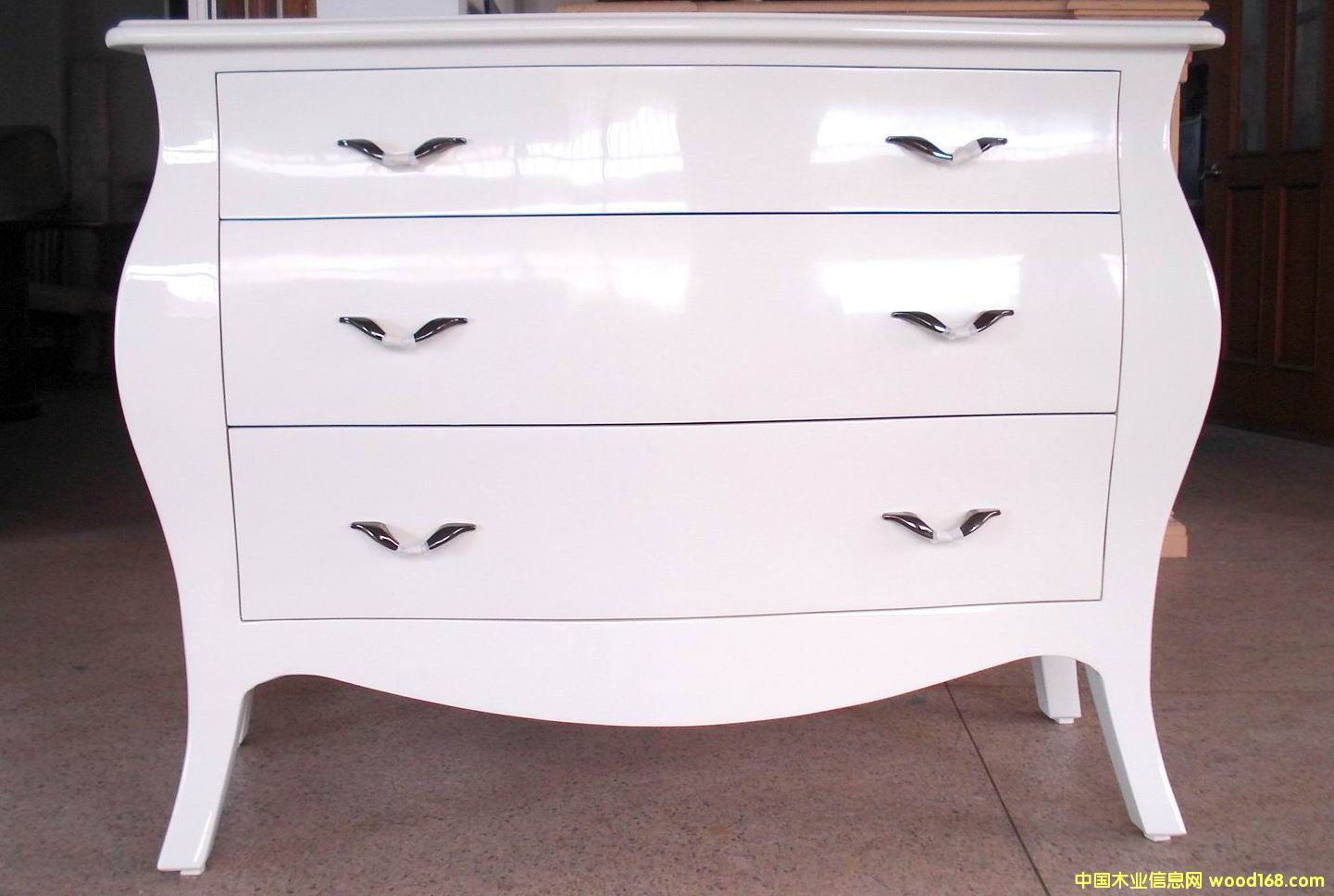 ������y�_