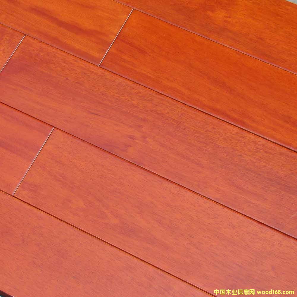 �һ�о��(sh��)ľ�ذ�