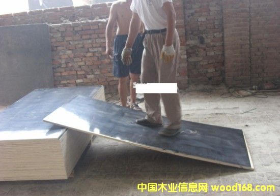 һ�γ�����ˮģ���Ԕ��(x��)��B