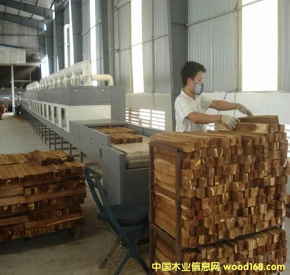 ΢��ľ�ĺ�ɚ��x(ch��ng)�O(sh��)���Ԕ��(x��)��B