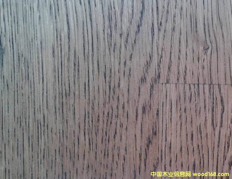 ��(j��ng)��ľϞ����ɫ���ӵذ��Ԕ����B