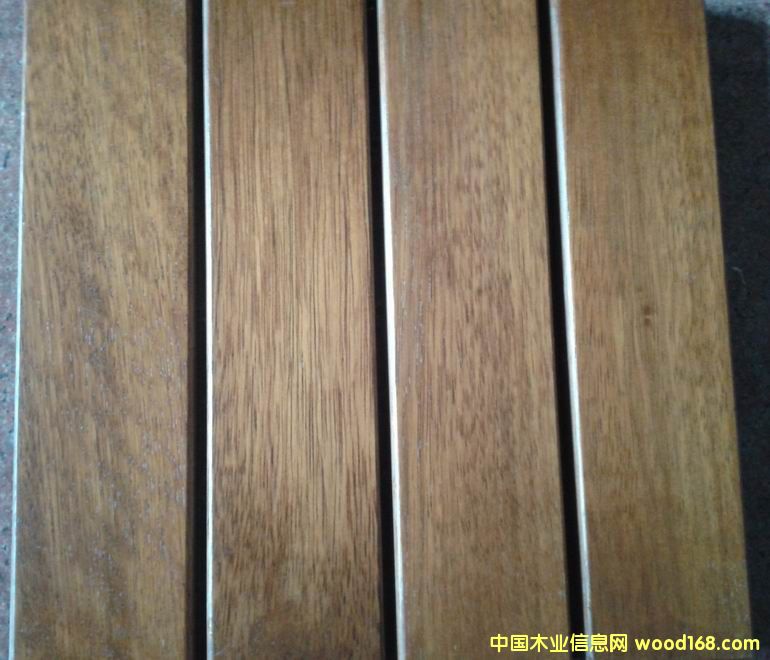 ���⽛(j��ng)��̈́ڼ���ľ�ذ��Ԕ����B