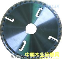 �����V����ɫ���Ĵ�üɽ�и���ɼľ����ľ��Ƭ��Ƭ��Ԕ����B