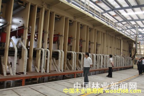 8英尺連續(xù)壓機工段