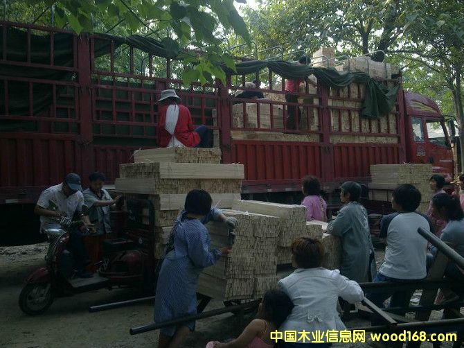 [��] ��ͩľ��l