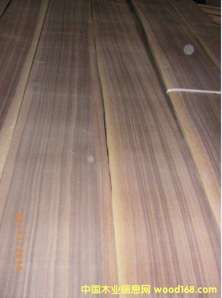 ����(y��ng)�ں���ֱ�yľƤ