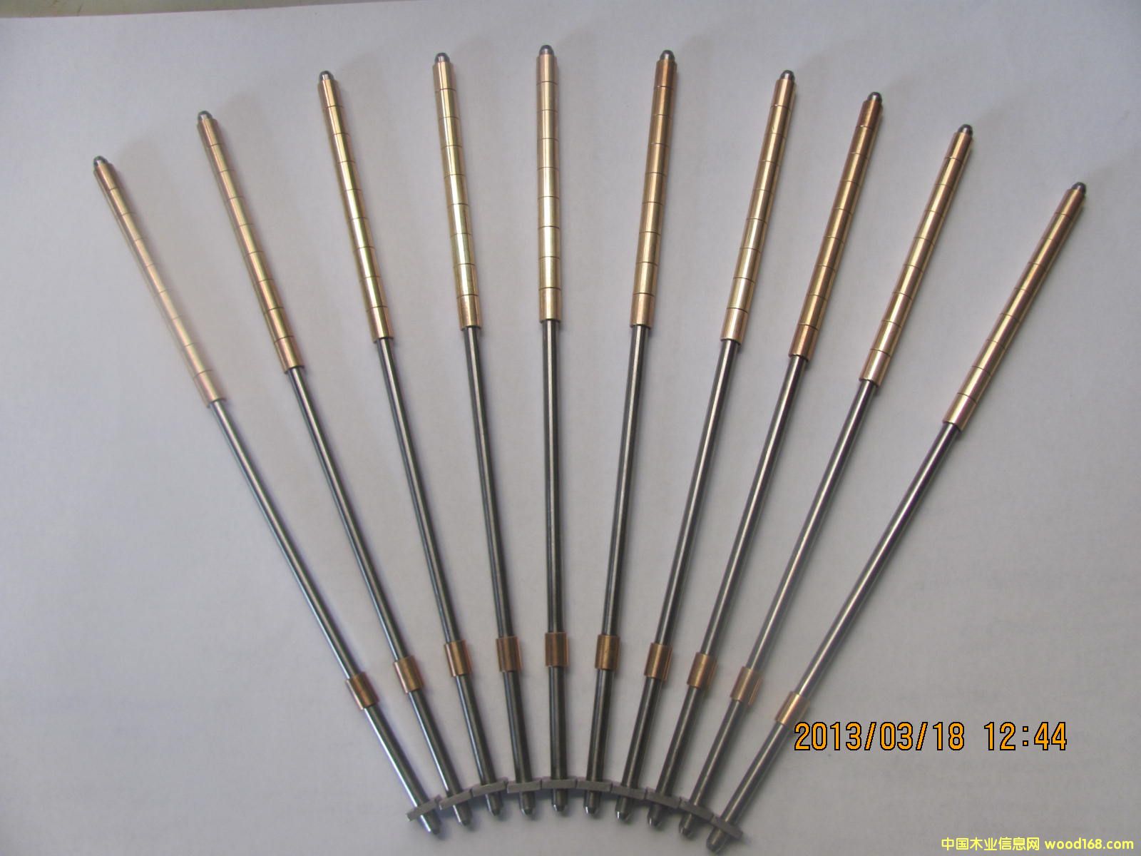 �~�N��Ԕ����B