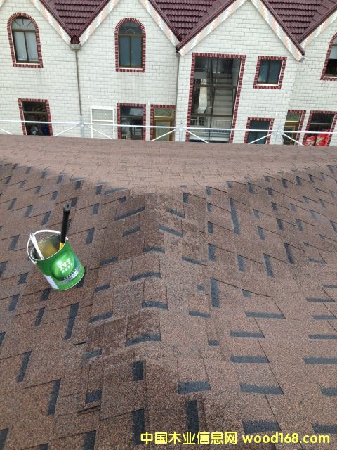 �Ϻ������u��ʽľ�Y(ji��)��(g��u)�e��