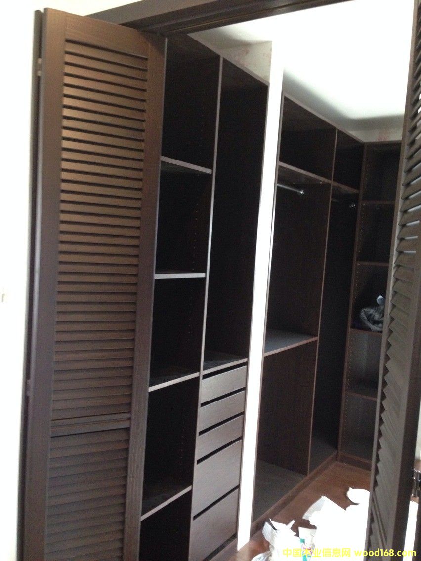  �Ϻ������u��ʽľ�Y(ji��)��(g��u)�e������(n��i)���b�޵�Ԕ��(x��)��B