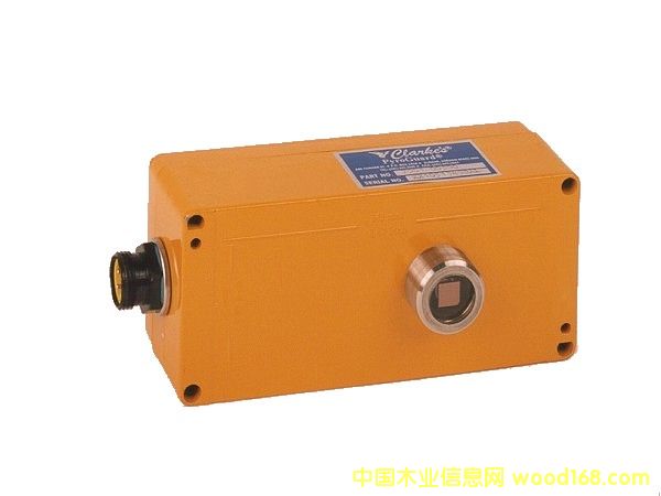 [��] ����(gu��)Clarks�����ھ�ɰ����̽�y(c��)��