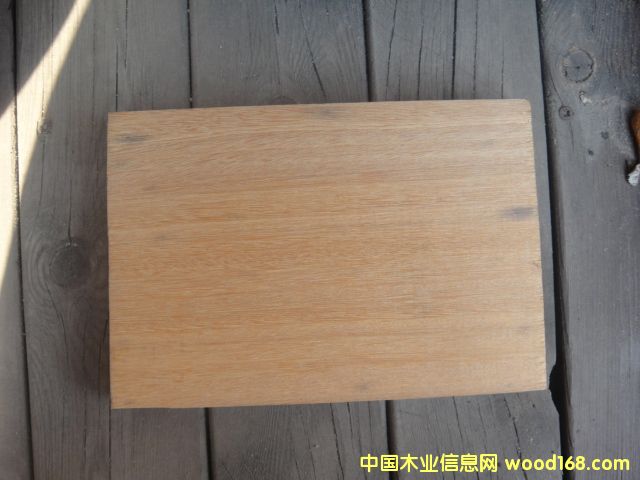 ���²��}��