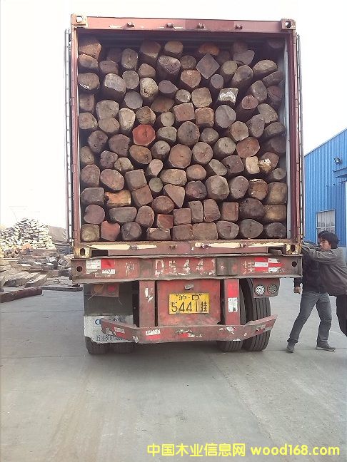 �Ჴ����̴