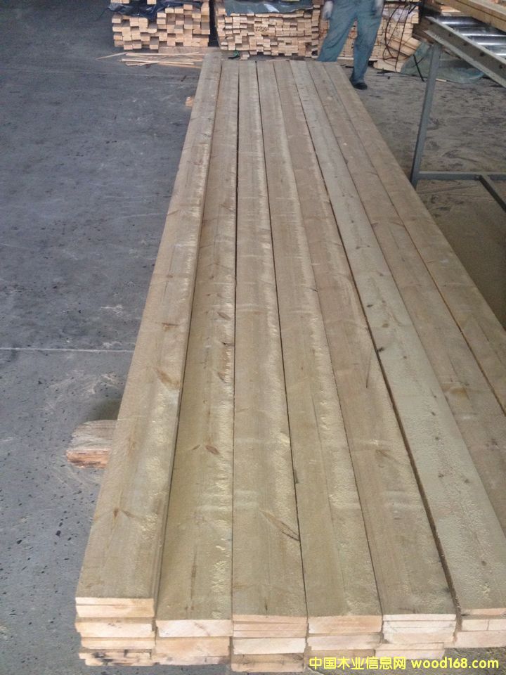 [��] ��ľ��¹�󱳰�����ϰ��