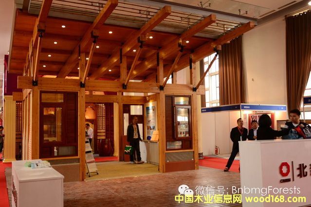 �����Hľ�I(y��)�M(j��n)һ���ƏV�Y(ji��)��(g��u)��OSB���Ї�ľ�Y(ji��)��(g��u)�Ј��đ�(y��ng)��