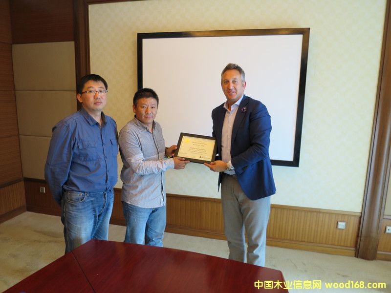 ���K�R����ɭ�c�c����Interfor�_�ɱ���ܛľ��đ�(zh��n)�ԅf(xi��)�h