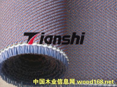 ���~���z���_�| �m��Ԕ����B