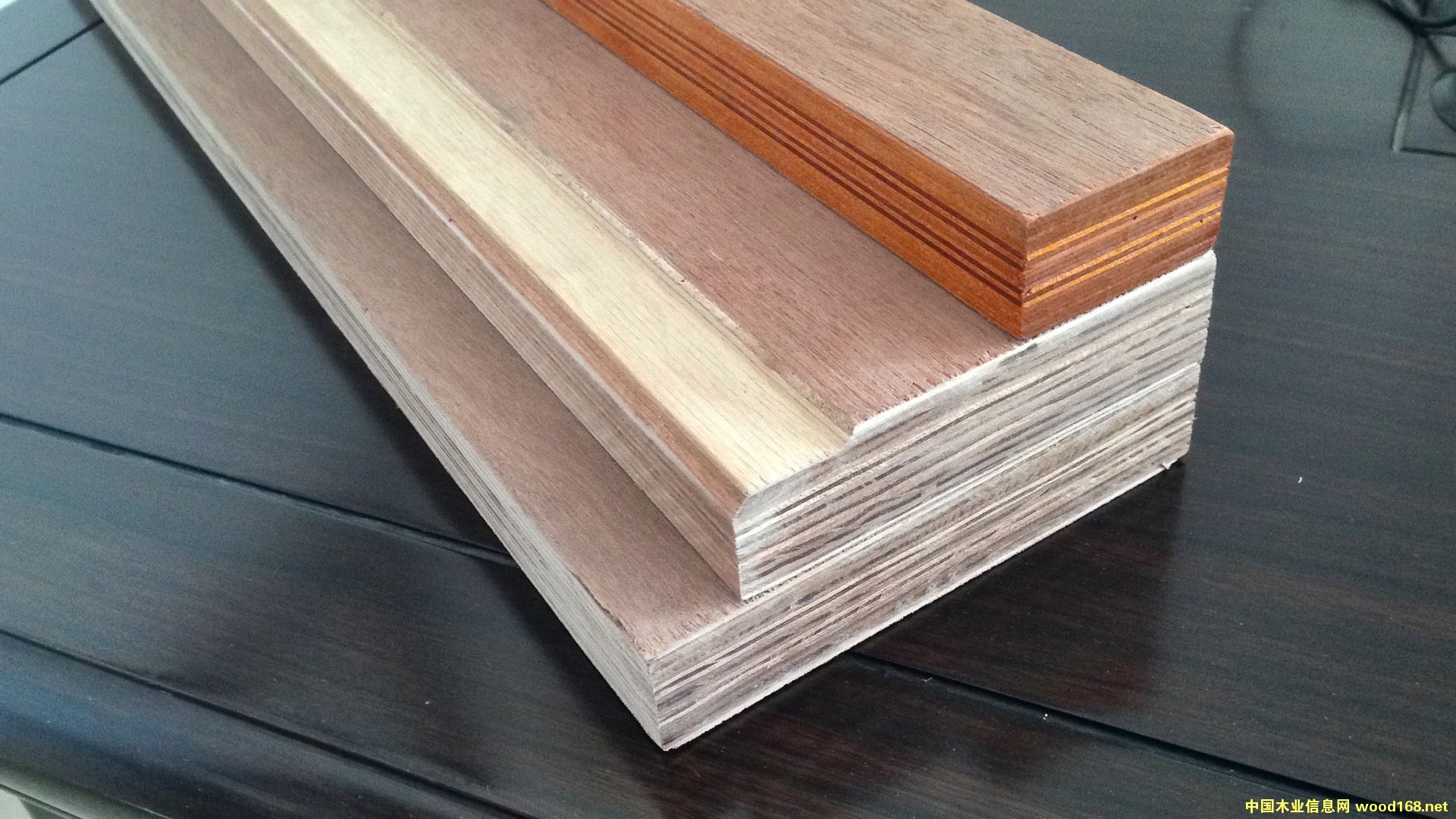 ���b��ľ�ذ壨����壩��Ԕ����B