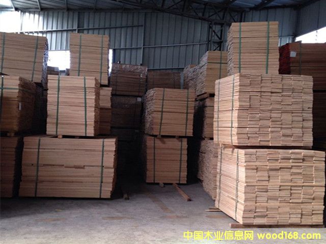 ����ذ��� �҃�(n��i)�b��ľ�ذ����� �W���M(j��n)�ڰ���ľ��(sh��)ľ�ذ���