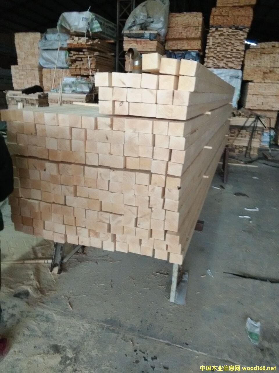 ���^�n�ӗl��Ԕ��(x��)��B