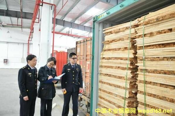 �M�ݸی�(sh��)�F(xi��n)�M(j��n)��ľ�Ķ�ڰ�ֱͨ