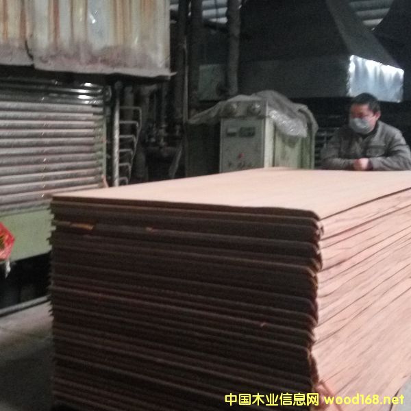 ���Sֱ�ۼ��b��ľ�ذ������