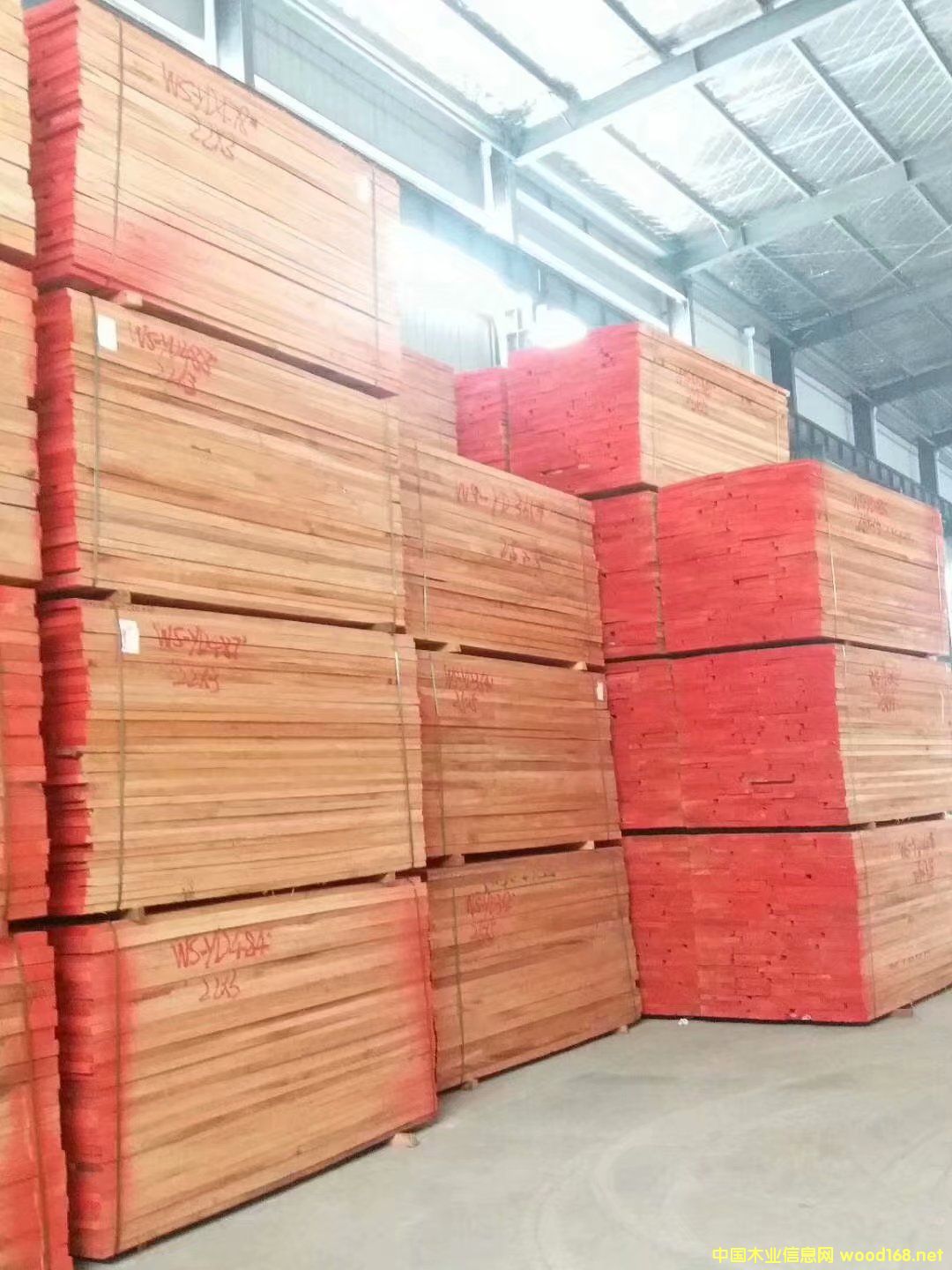 ��ľ�����ֱƴ��