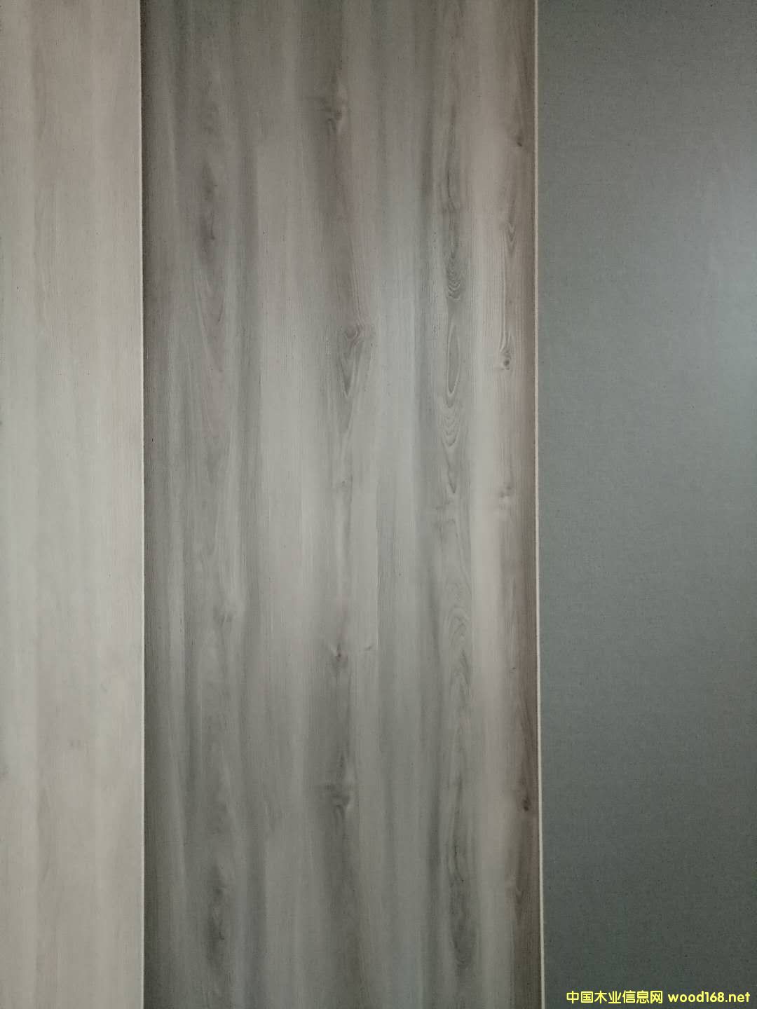 ���B(t��i)��