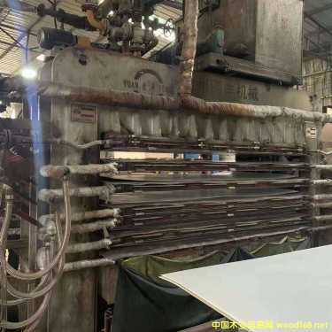 �İ˳߶���900���A�S�����N�扺�C(j��)