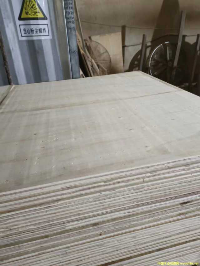 �����z�ϰ�