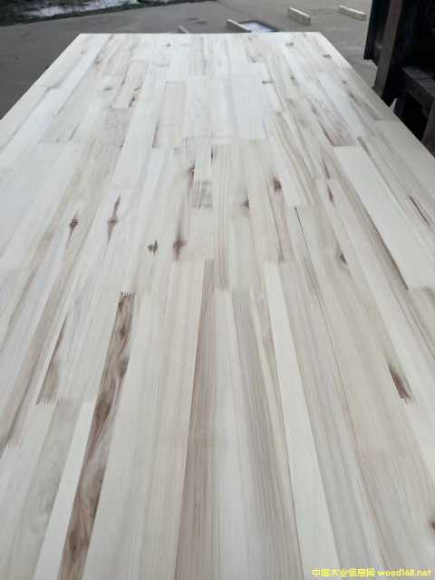 ��ľ���ɲ�