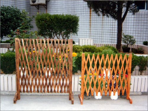 ��s�W(w��ng)�� EXTENSIBLE WOODEN GRILLED��Ԕ����B